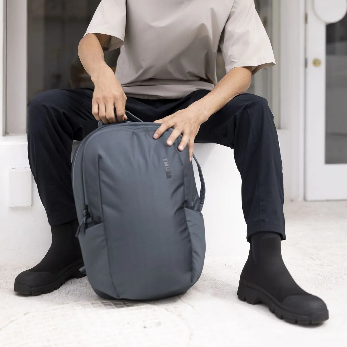 https://thulestore.co.za/api/catalog/product/1/4/1455135_1.jpg?width=1200&height=1200&store=default&image-type=image