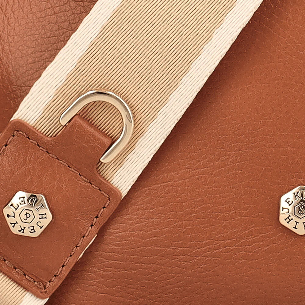 Jekyll & Hide Geneva Leather Crossbody Bag
