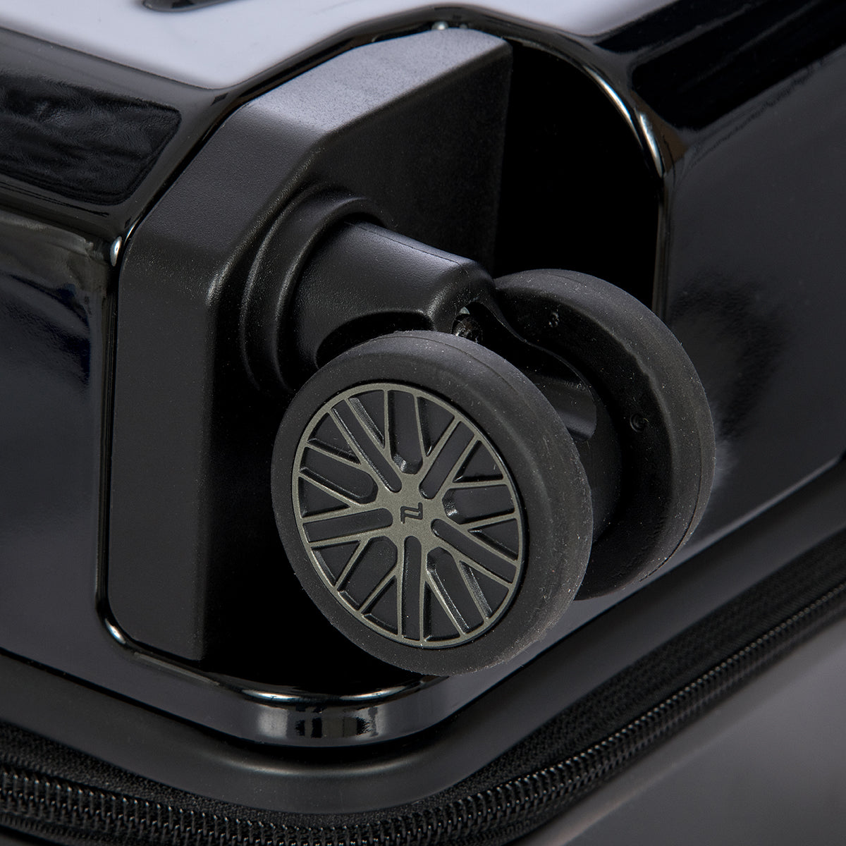 Porsche Design Cabin Trolley | Shiny Black