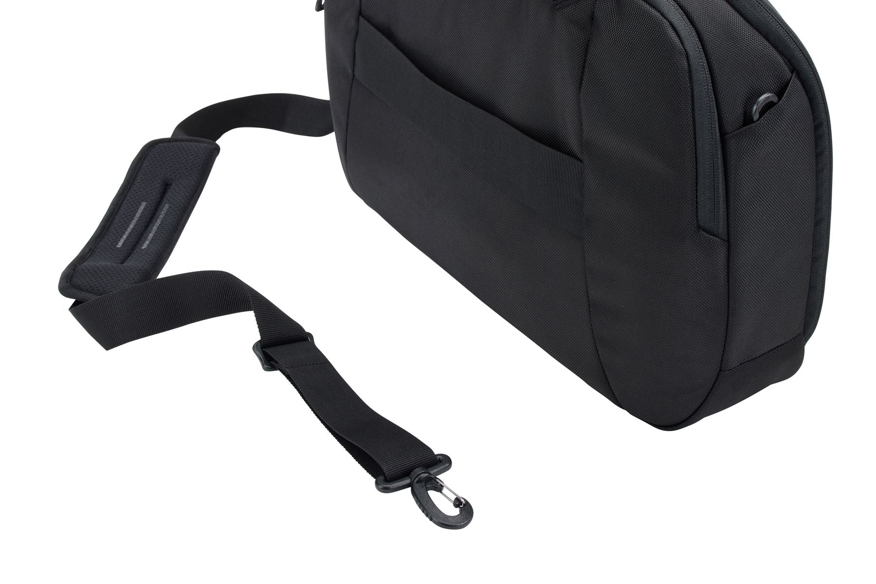 Thule Accent 17L Laptop Bag | Black - iBags - Luggage & Leather Bags