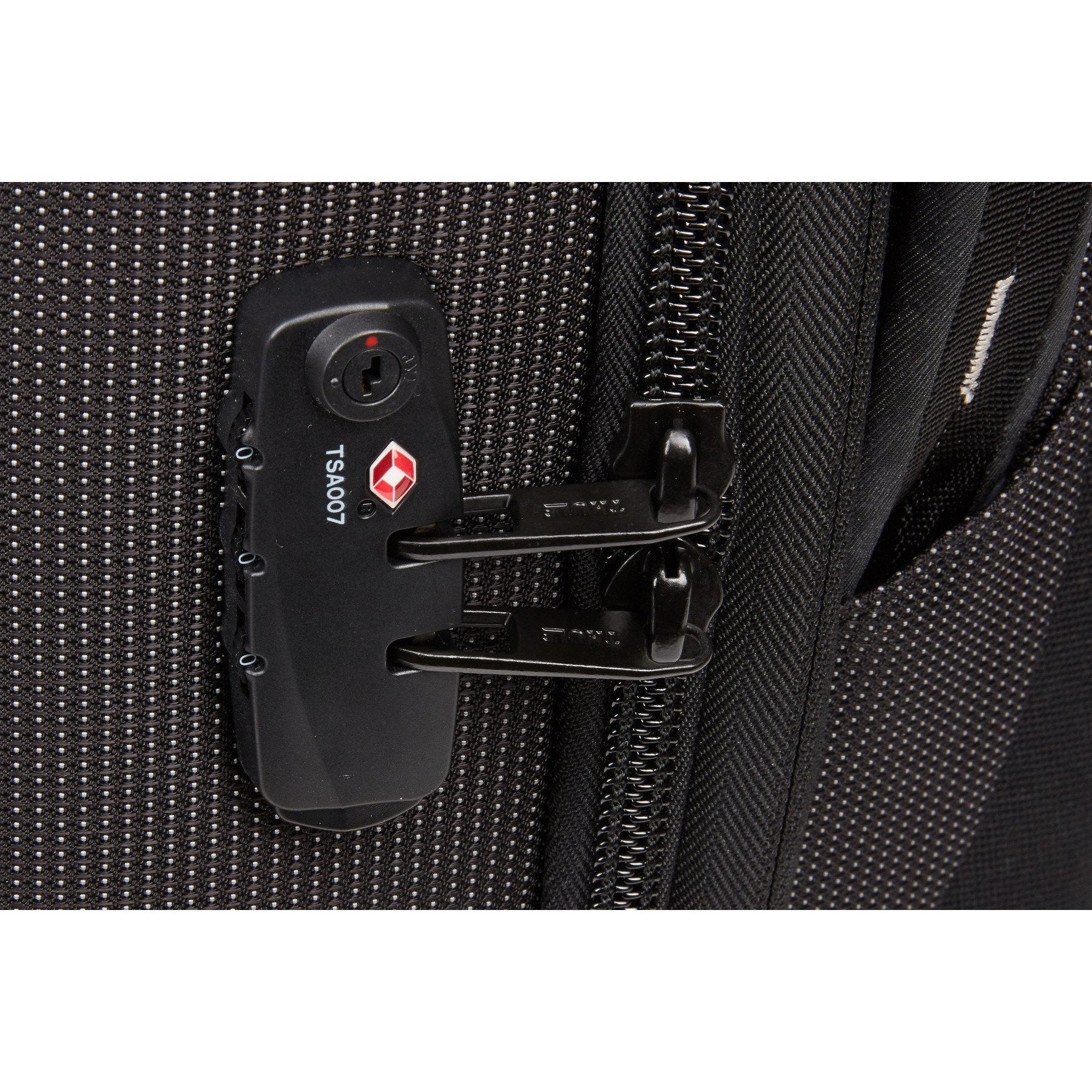 Thule Crossover 2 35L Carry On Spinner Black - iBags.co.za