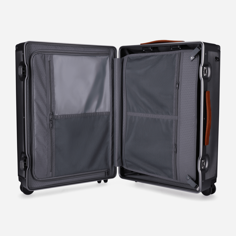 Jekyll and Hide Medium Check-In 67cm (70 L) | Colt