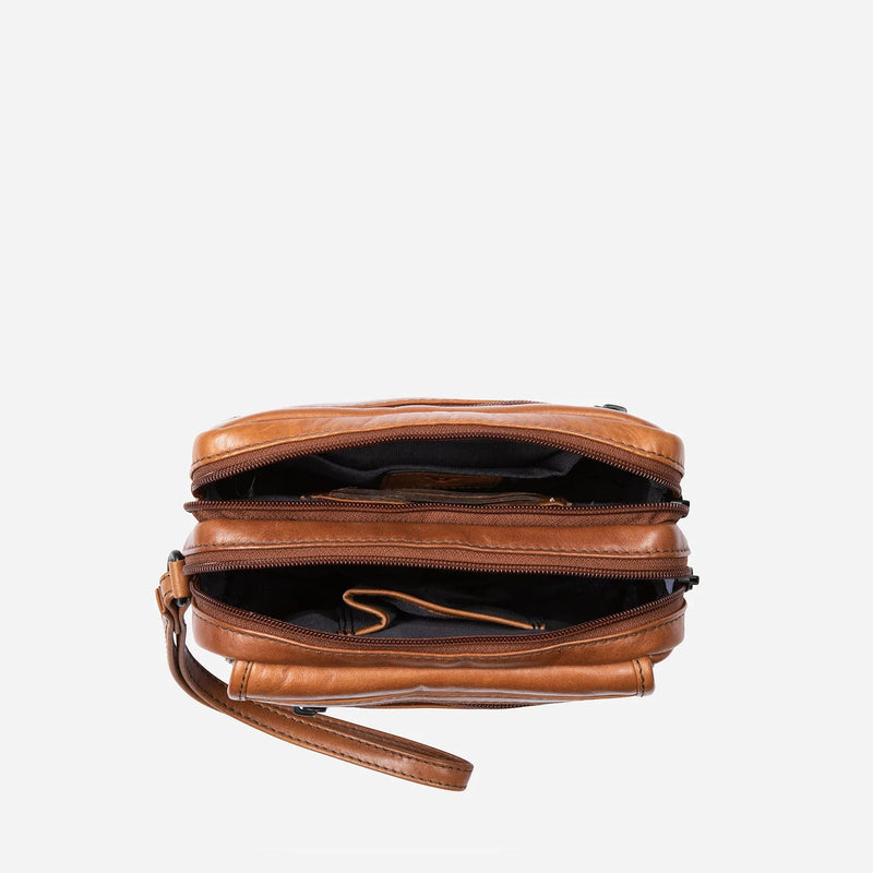Brando Winchester Gents Bag with Handstrap | Medium Brown - iBags - Luggage & Leather Bags