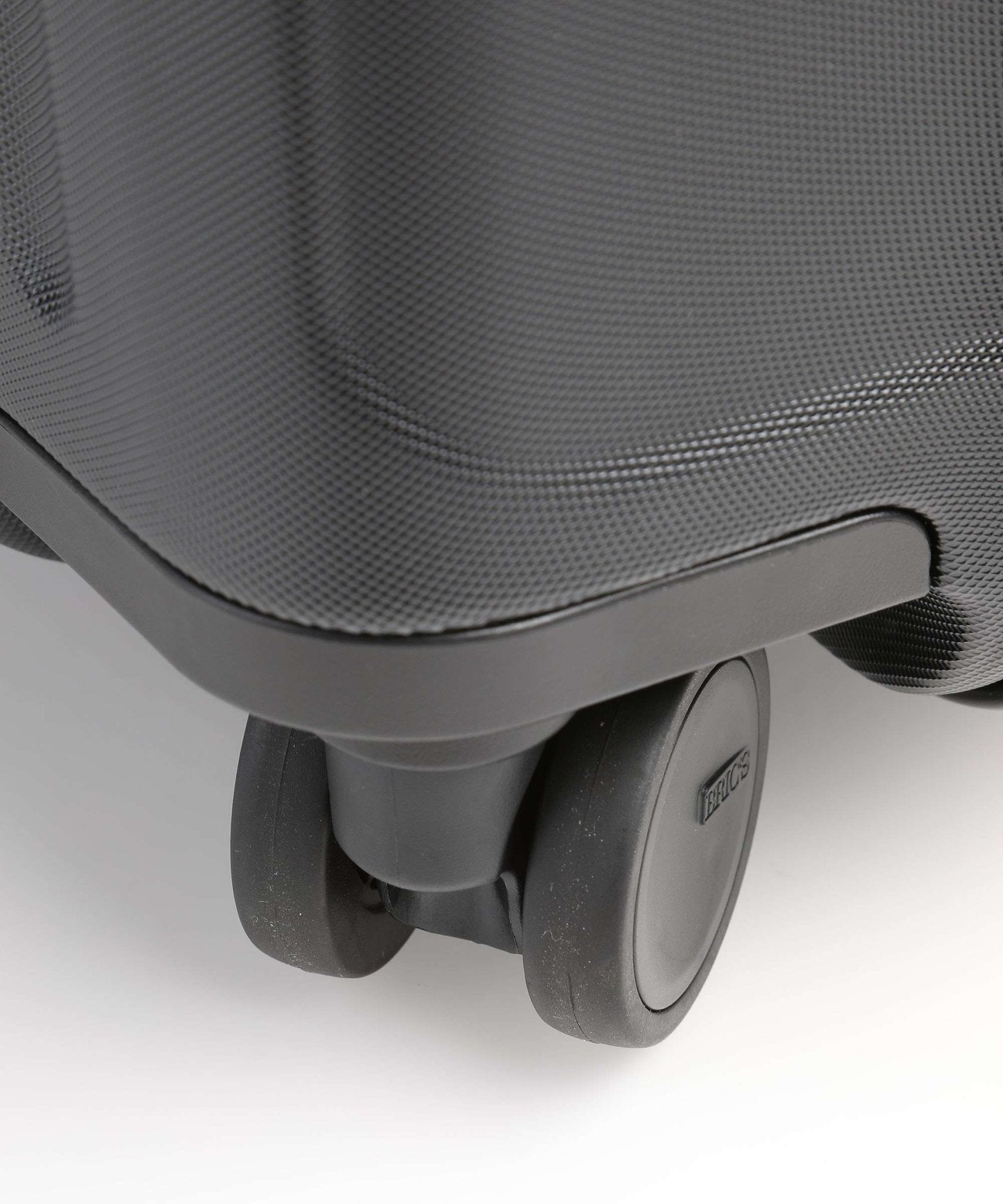 Bric's Capri 55cm Trolley Spinner with Front Pocket | Black - iBags - Luggage & Leather Bags
