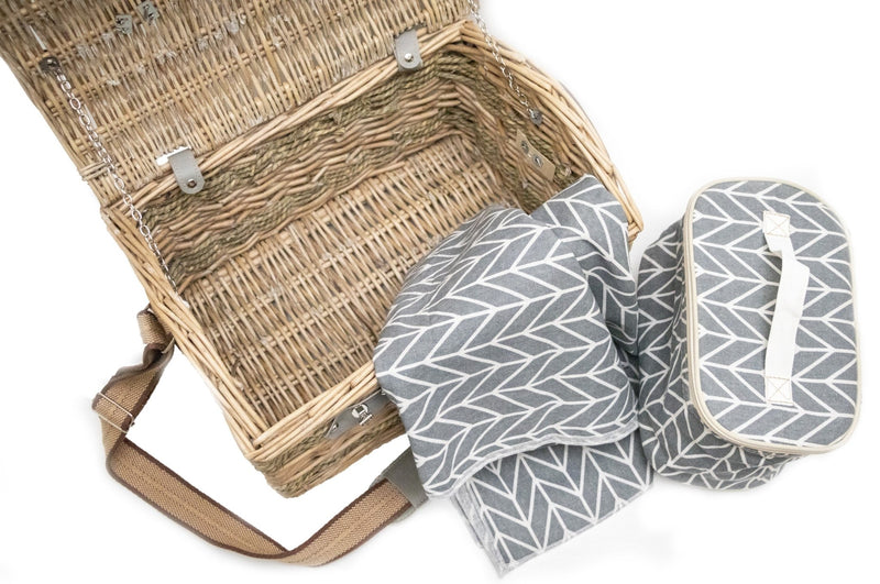 Yuppie Classic Picnic Basket - iBags - Luggage & Leather Bags
